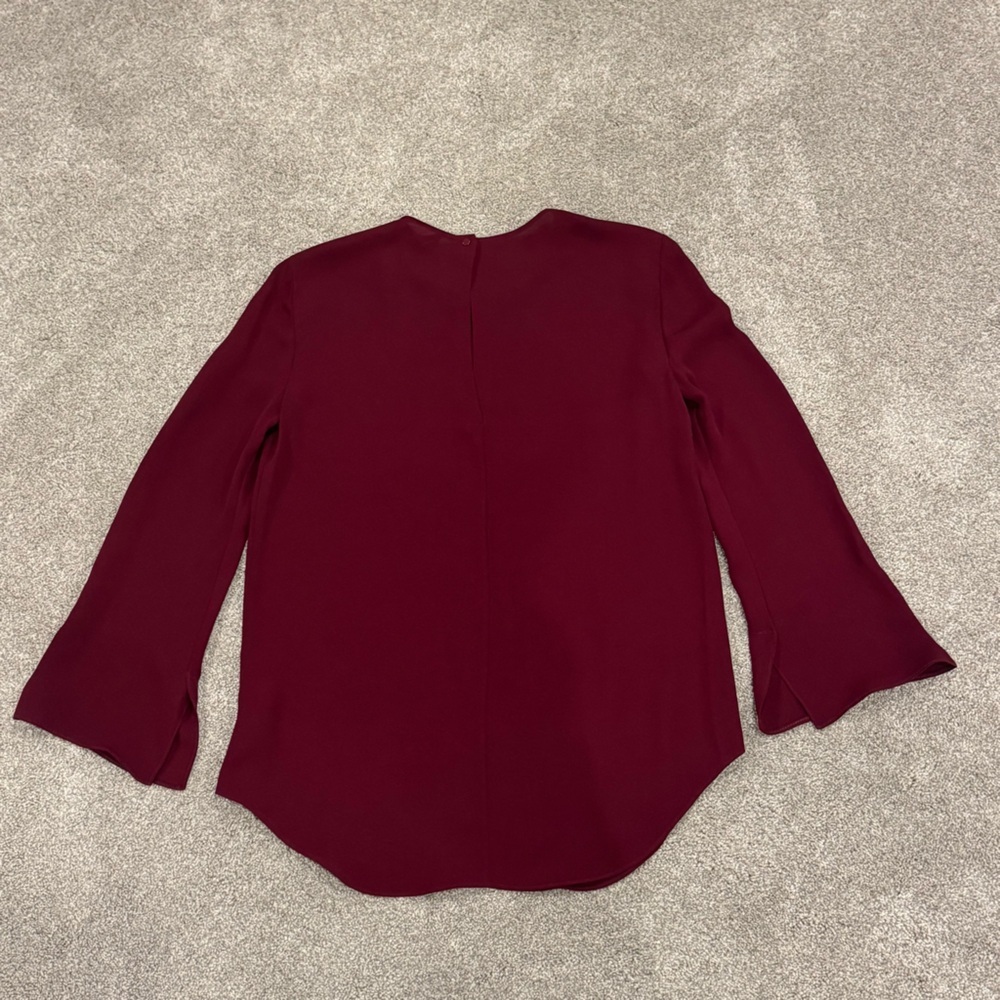 Theory "Bringham" blouse in classic silk georgette burgundy size small like new - Picture 5 of 11